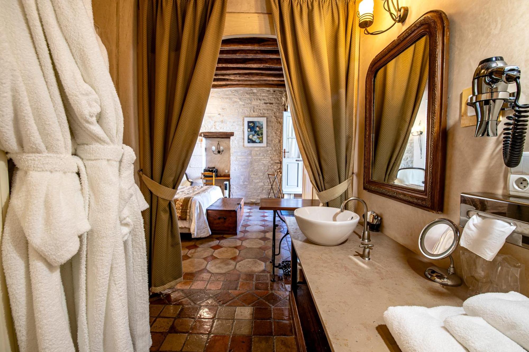 Hotel De La Beursaudiere Nitry Zewnętrze zdjęcie