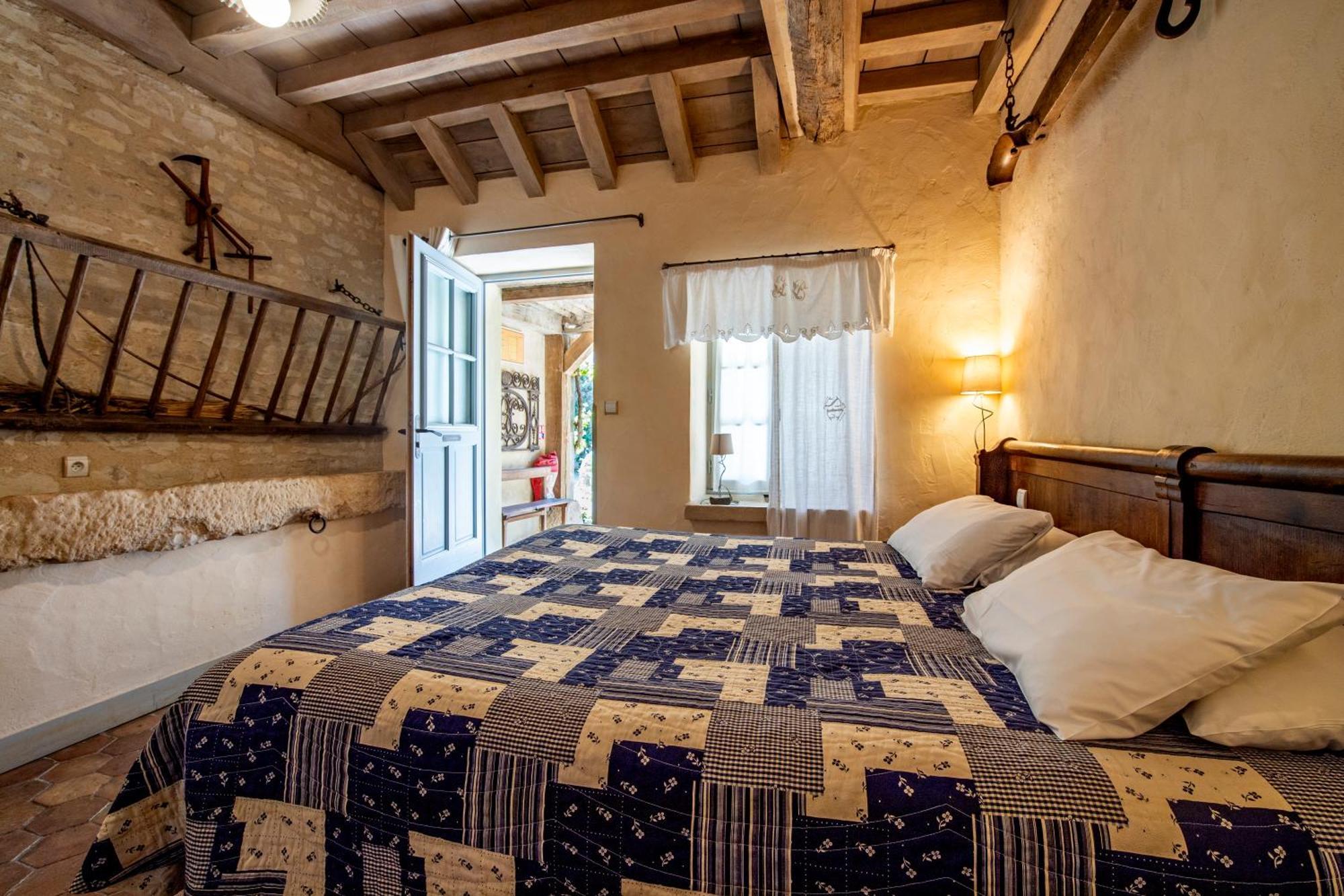 Hotel De La Beursaudiere Nitry Zewnętrze zdjęcie