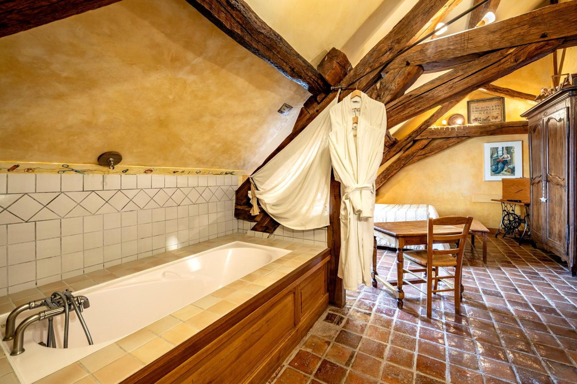 Hotel De La Beursaudiere Nitry Zewnętrze zdjęcie