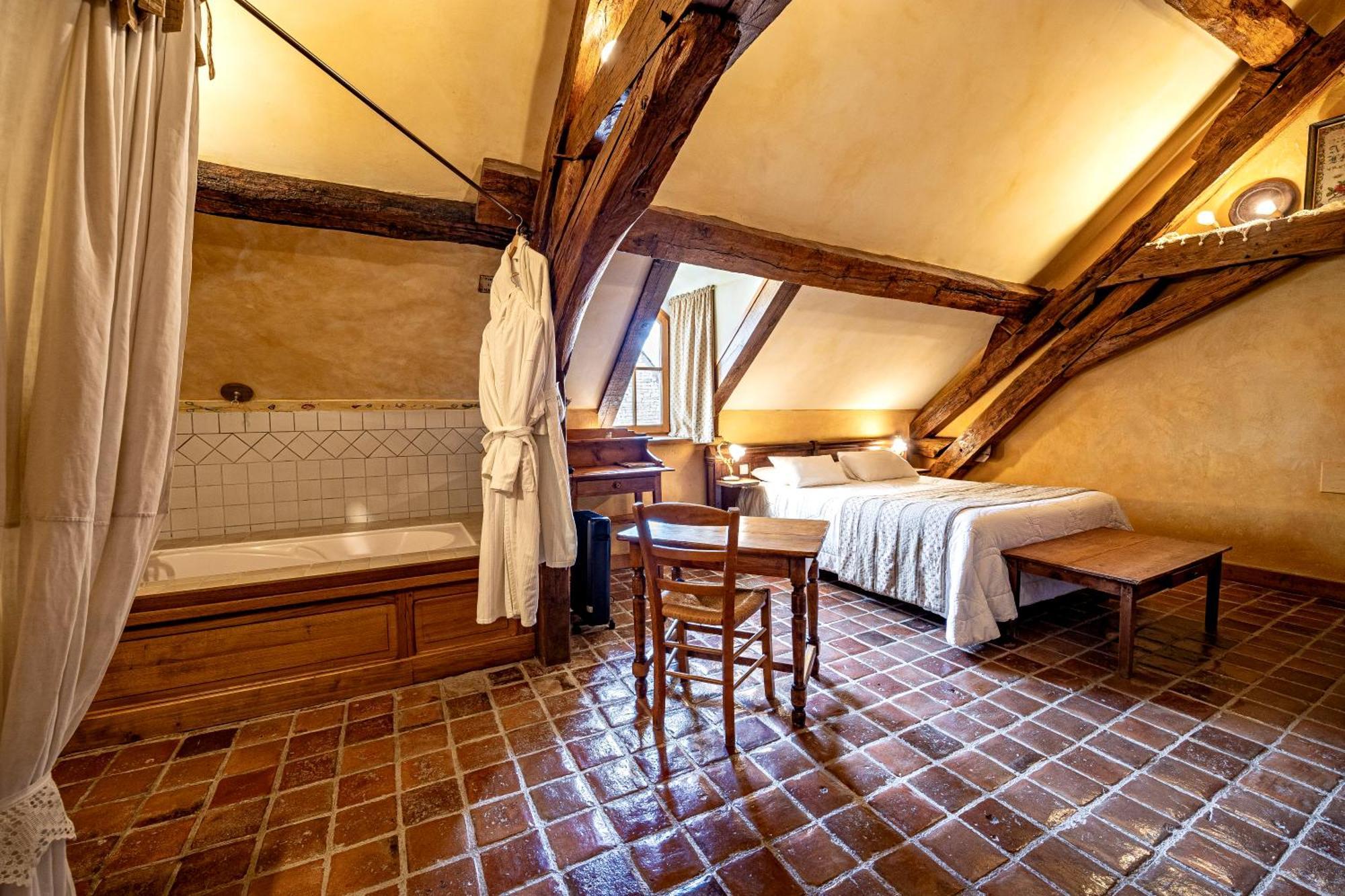Hotel De La Beursaudiere Nitry Zewnętrze zdjęcie