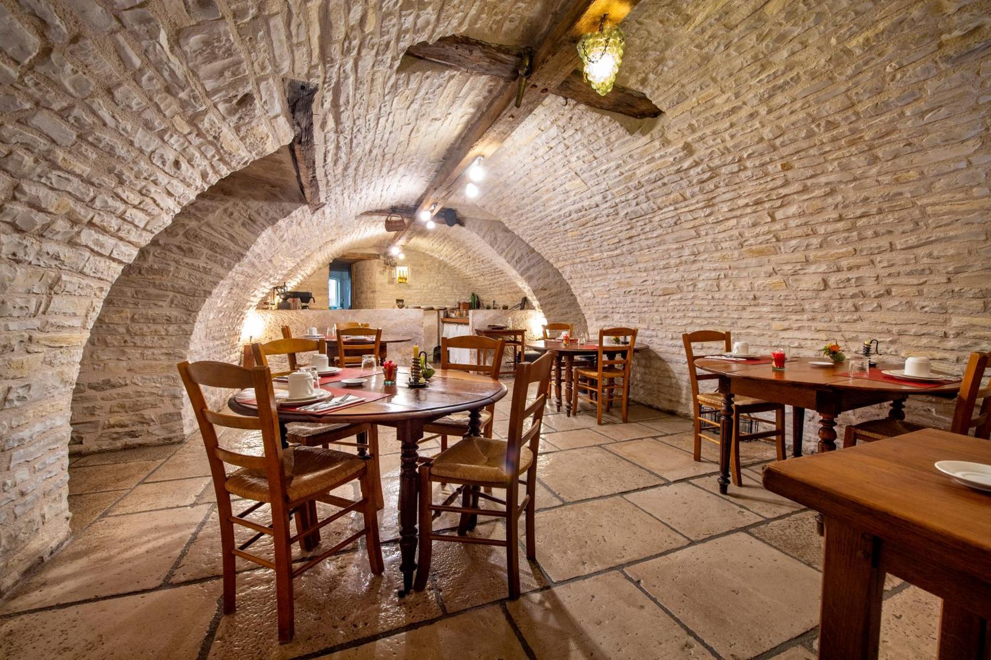 Hotel De La Beursaudiere Nitry Zewnętrze zdjęcie