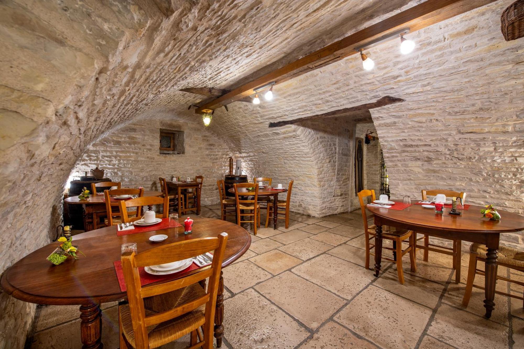 Hotel De La Beursaudiere Nitry Zewnętrze zdjęcie
