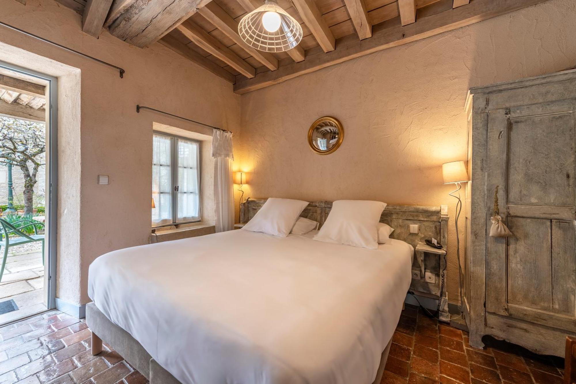 Hotel De La Beursaudiere Nitry Zewnętrze zdjęcie